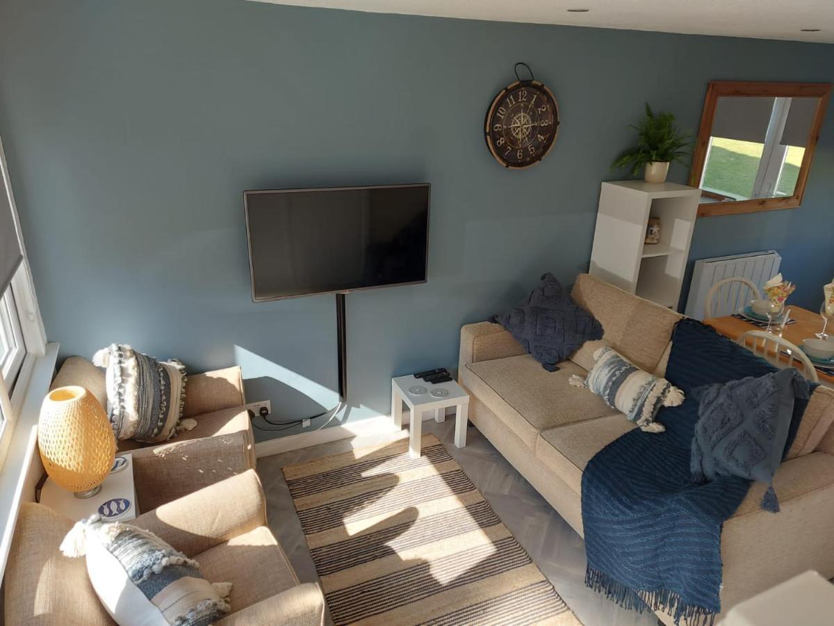 Galwad Y Mor A Coastal Escape In Pembrokeshire'S National Parks Villa Lamphey Dış mekan fotoğraf